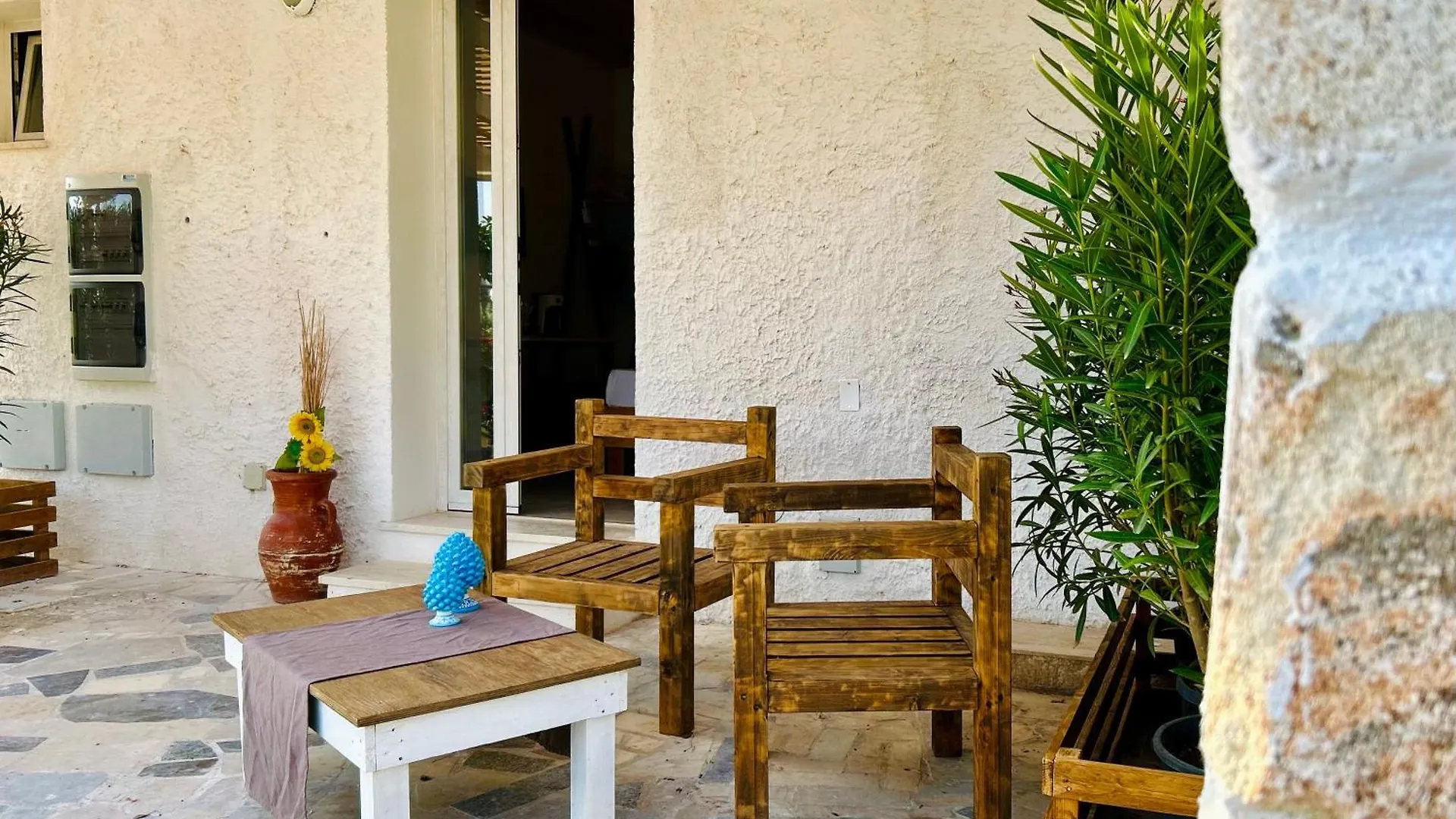 Villa Primavera فافينانا
